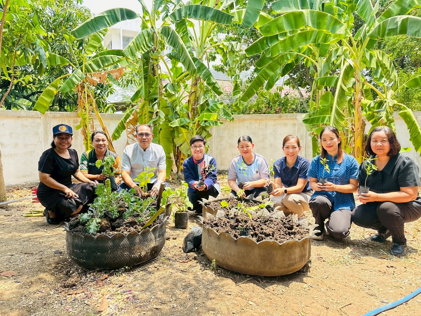 อำเภอโคกสำโรง โดยสำนักงานพัฒนาชุมชนอำเภอโคกสำโรง จัดกิจกรรมกิจกรรม “Quick Win” 90 วันปลูกผักสวนครัวเพื่อสร้างความมั่นคงทางอาหาร สู้วิกฤตด้วยวิถีพอเพียง